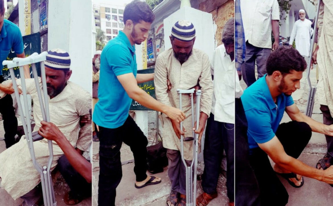 Hyderabads-Sujathullah-also-tends-to-the-sick-helping-them-with-medical-care.