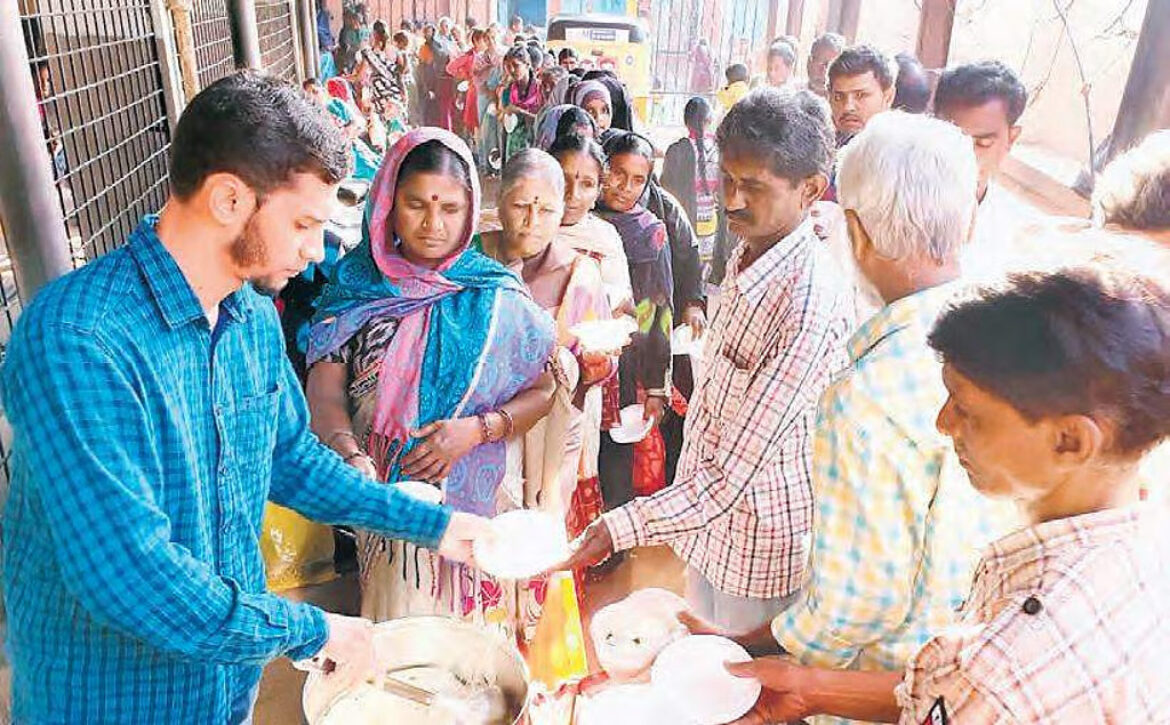 TNIE_import_2019_11_14_original_26-year-old_feeds_